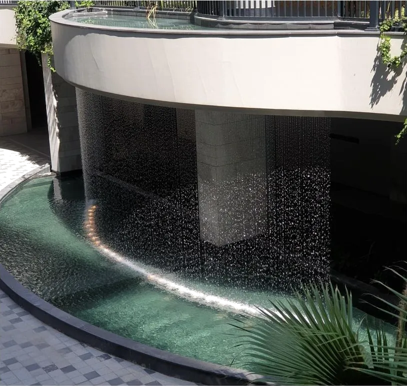 CLASSIC WATER CURTAIN