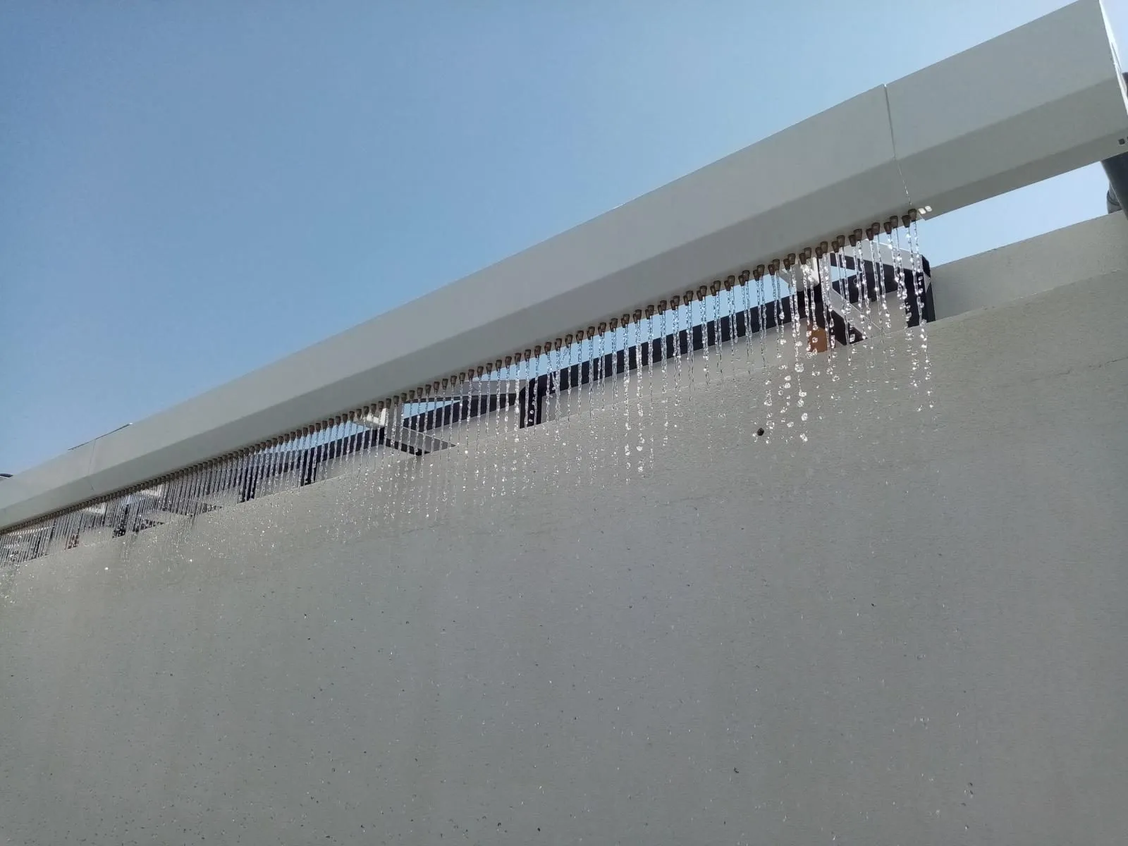 CLASSIC WATER CURTAIN